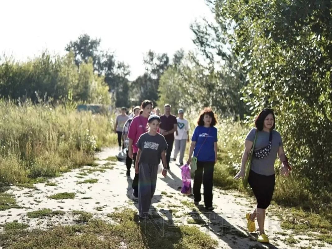 В Кургане прошла экологическая волонтерская акция в рамках проекта «Зеленый навигатор» В Кургане прошла экологическая волонтерская акция в рамках проекта «Зеленый навигатор»