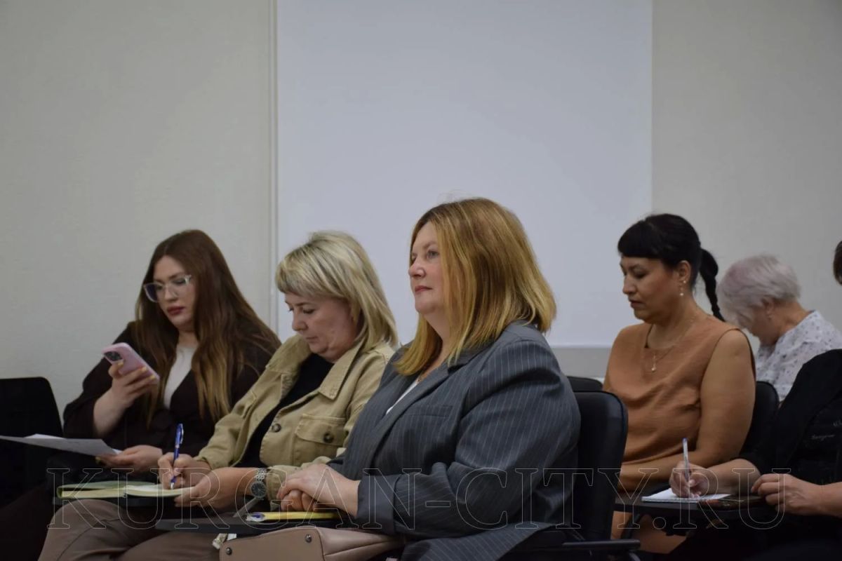 Сегодня, 11 августа, в Кургане началось обучение координаторов и обходчиков перед стартом проекта адресного информирования избирателей «ИнформУИК», запущенного в рамках подготовки к выборам депутатов Государственной Думы... Сегодня, 11 августа, в Кургане началось обучение координаторов и обходчиков перед стартом проекта адресного информирования избирателей «ИнформУИК», запущенного в рамках подготовки к выборам депутатов Государственной Думы...