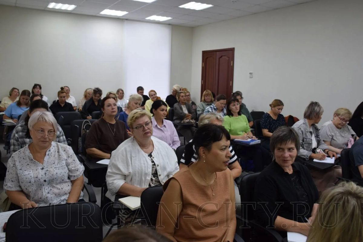 Сегодня, 11 августа, в Кургане началось обучение координаторов и обходчиков перед стартом проекта адресного информирования избирателей «ИнформУИК», запущенного в рамках подготовки к выборам депутатов Государственной Думы... Сегодня, 11 августа, в Кургане началось обучение координаторов и обходчиков перед стартом проекта адресного информирования избирателей «ИнформУИК», запущенного в рамках подготовки к выборам депутатов Государственной Думы...