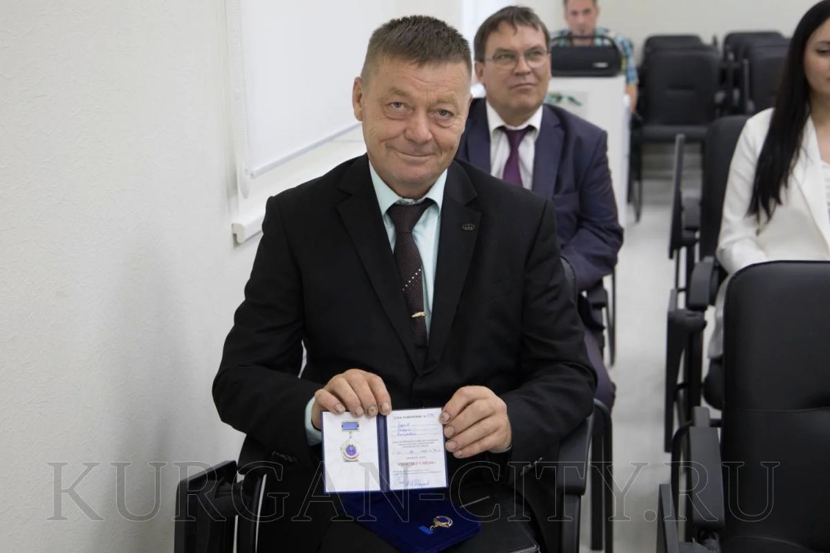 Сегодня Глава города Антон Науменко принял участие в торжественном мероприятии, приуроченном к 25-летию образования Российской телевизионной и радиовещательной сети - организации, которая стала фундаментом цифрового... Сегодня Глава города Антон Науменко принял участие в торжественном мероприятии, приуроченном к 25-летию образования Российской телевизионной и радиовещательной сети - организации, которая стала фундаментом цифрового...