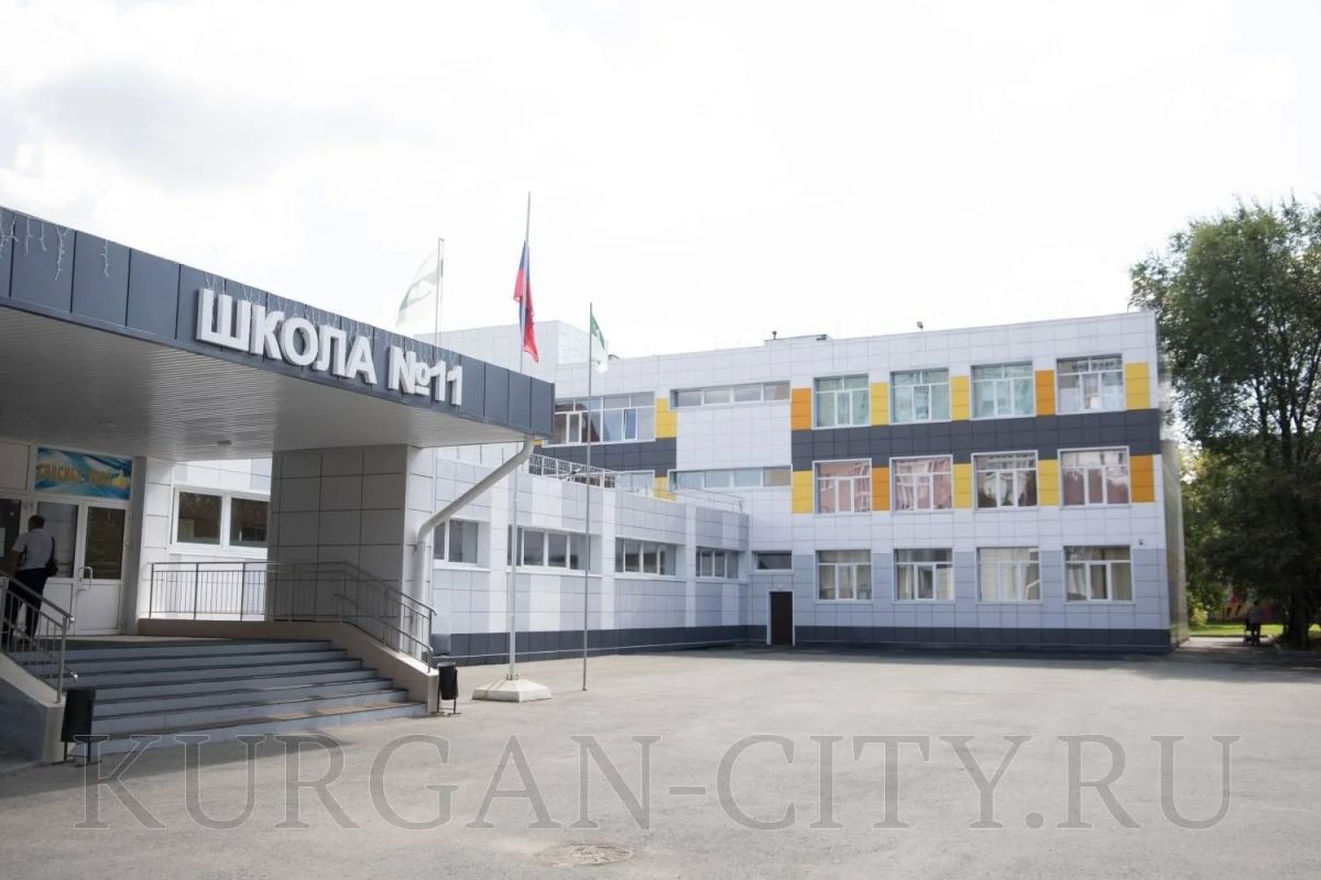 Сегодня в детских садах и школах города Кургана прошли Всероссийские учения по антитеррористической защищённости, направленные на отработку сразу трех сценариев действий - при захвате заложников, при нападении с... Сегодня в детских садах и школах города Кургана прошли Всероссийские учения по антитеррористической защищённости, направленные на отработку сразу трех сценариев действий - при захвате заложников, при нападении с...