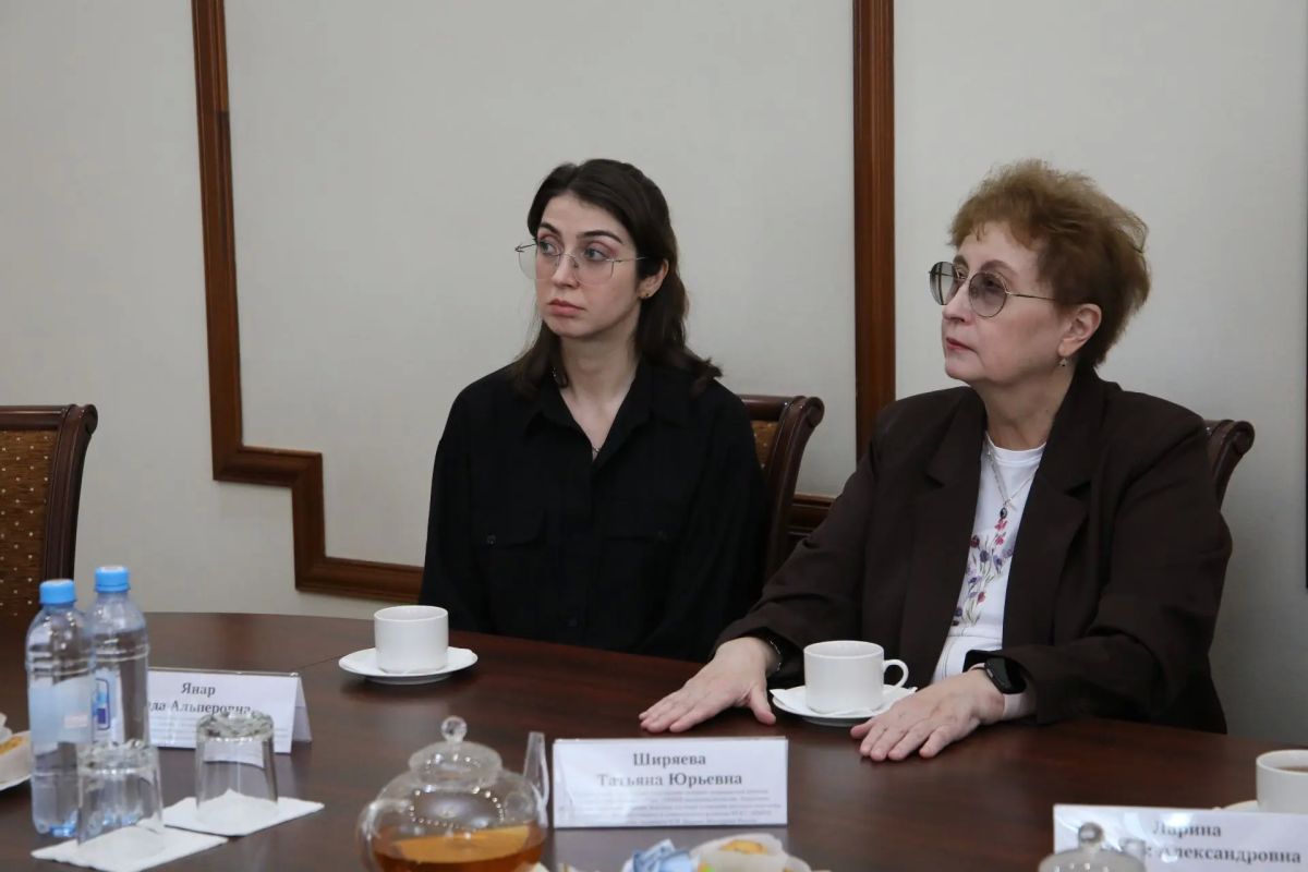 Антон Науменко: Сегодня встретился с врачами - эндокринологами из Москвы Антон Науменко: Сегодня встретился с врачами - эндокринологами из Москвы