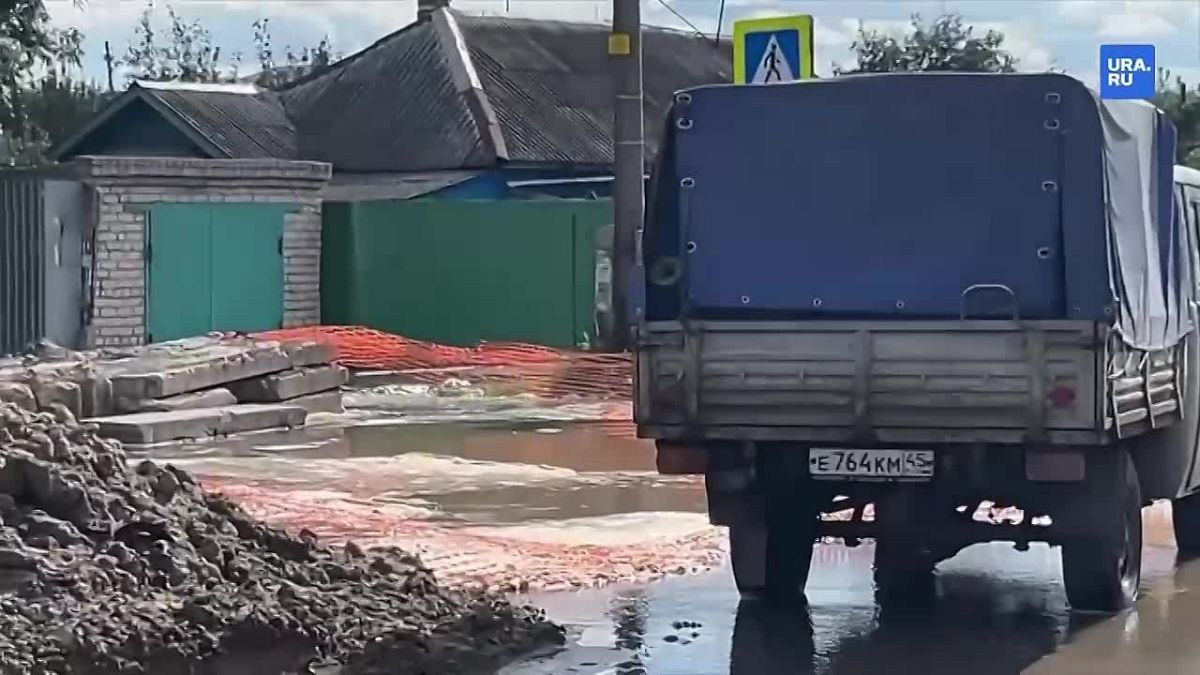 Канализационные отходы топят Курган