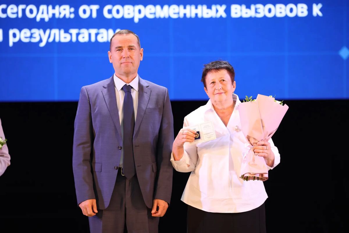 Вадим Шумков: Совместно с Министром просвещения Российской Федерации Сергеем Кравцовым открыли традиционную августовскую конференцию с участием сотрудников системы образования Вадим Шумков: Совместно с Министром просвещения Российской Федерации Сергеем Кравцовым открыли традиционную августовскую конференцию с участием сотрудников системы образования