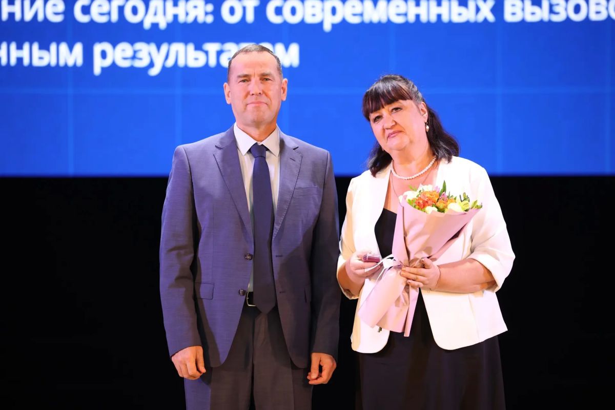 Вадим Шумков: Совместно с Министром просвещения Российской Федерации Сергеем Кравцовым открыли традиционную августовскую конференцию с участием сотрудников системы образования Вадим Шумков: Совместно с Министром просвещения Российской Федерации Сергеем Кравцовым открыли традиционную августовскую конференцию с участием сотрудников системы образования