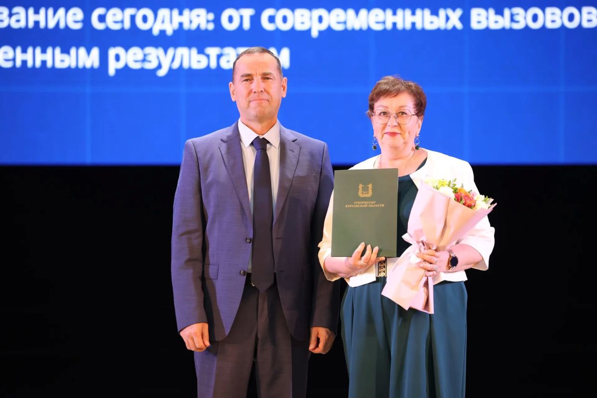 Вадим Шумков: Совместно с Министром просвещения Российской Федерации Сергеем Кравцовым открыли традиционную августовскую конференцию с участием сотрудников системы образования Вадим Шумков: Совместно с Министром просвещения Российской Федерации Сергеем Кравцовым открыли традиционную августовскую конференцию с участием сотрудников системы образования