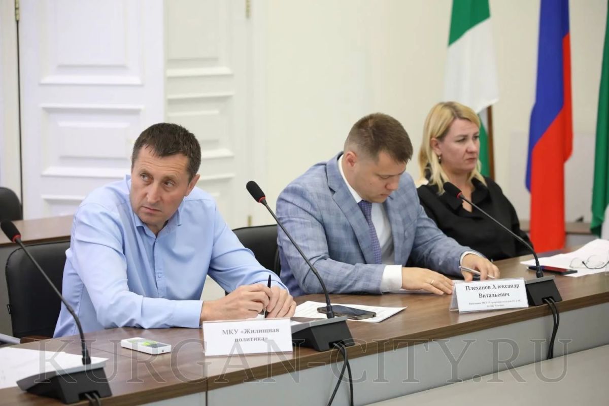 В администрации города прошло очередное заседание городского оперативного штаба по контролю за подготовкой объектов жилищно-коммунального хозяйства и социальной сферы к зиме В администрации города прошло очередное заседание городского оперативного штаба по контролю за подготовкой объектов жилищно-коммунального хозяйства и социальной сферы к зиме