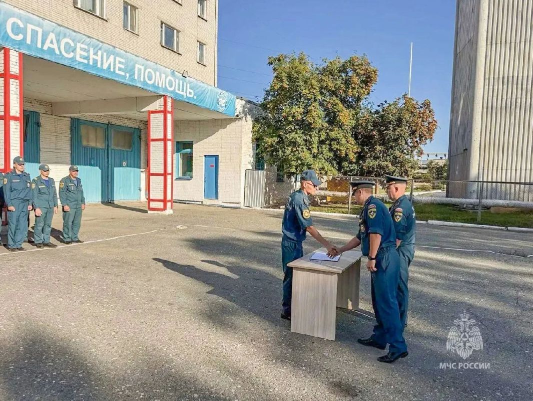 Новоиспеченные сотрудники зауральского чрезвычайного ведомства приняли присягу Новоиспеченные сотрудники зауральского чрезвычайного ведомства приняли присягу