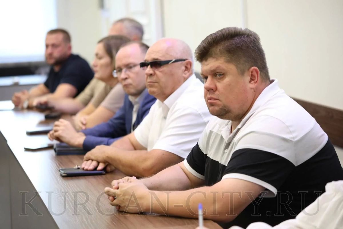 В администрации города прошло очередное заседание городского оперативного штаба по контролю за подготовкой объектов жилищно-коммунального хозяйства и социальной сферы к зиме В администрации города прошло очередное заседание городского оперативного штаба по контролю за подготовкой объектов жилищно-коммунального хозяйства и социальной сферы к зиме