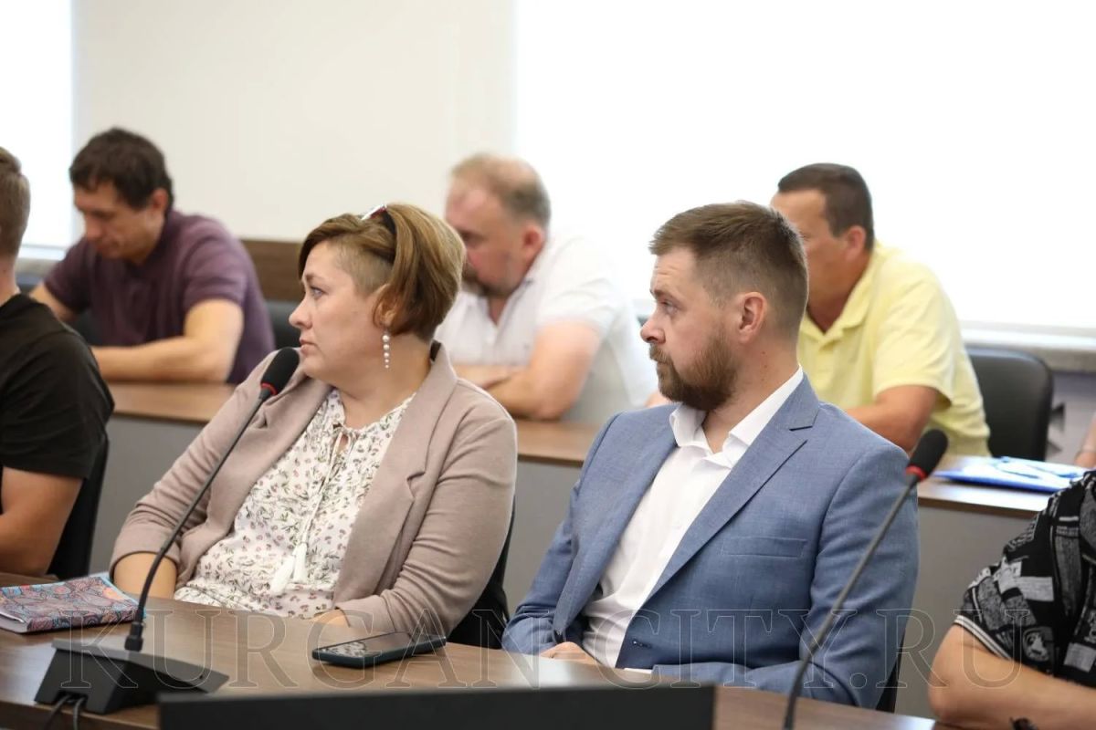 В администрации города прошло очередное заседание городского оперативного штаба по контролю за подготовкой объектов жилищно-коммунального хозяйства и социальной сферы к зиме В администрации города прошло очередное заседание городского оперативного штаба по контролю за подготовкой объектов жилищно-коммунального хозяйства и социальной сферы к зиме