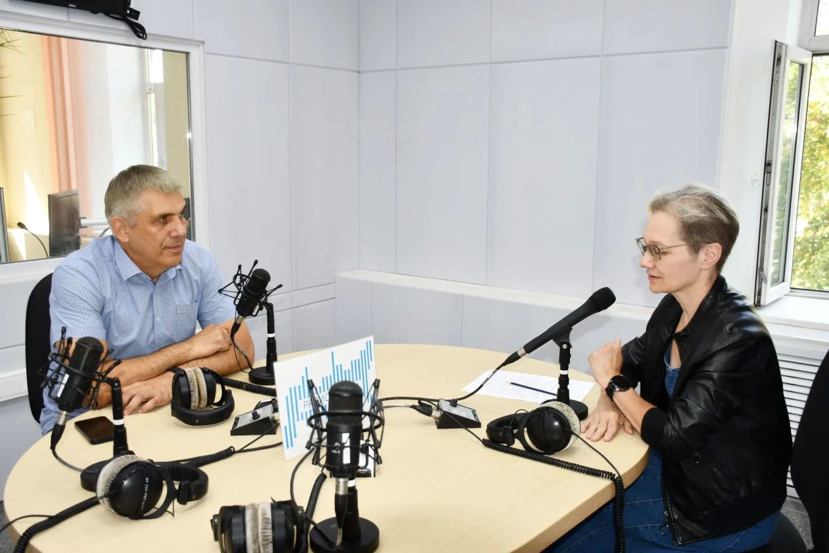 Председатель облизбиркома Роман Скиндерев принял участие в прямом эфире «Радио России – Курган» Председатель облизбиркома Роман Скиндерев принял участие в прямом эфире «Радио России – Курган»