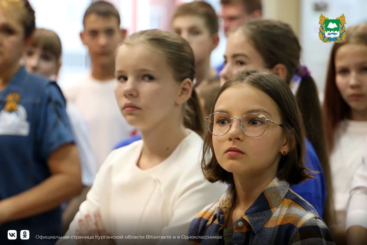 В Кургане, в культурно-выставочном центре, выпускники региональной кадровой программы «Сила V Героях» встретились с участниками молодежных движений региона В Кургане, в культурно-выставочном центре, выпускники региональной кадровой программы «Сила V Героях» встретились с участниками молодежных движений региона