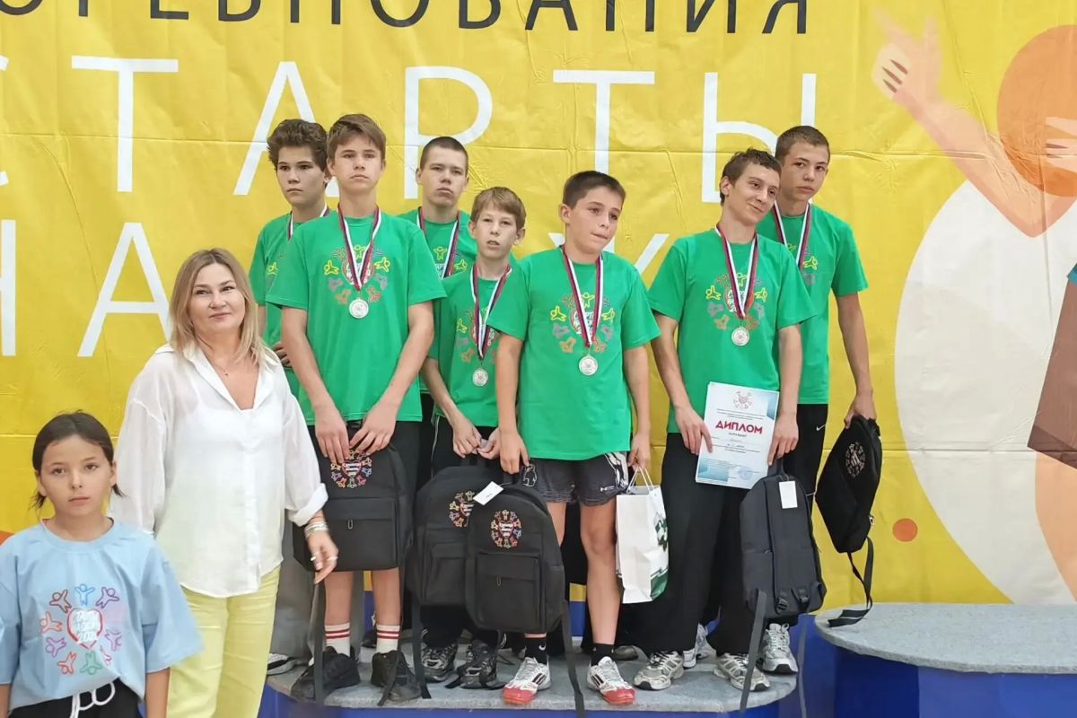 В Кургане на базе спортивного комплекса им. В.Ф. Горбенко прошел финальный этап областных соревнований «Старты надежд» среди профильных отрядов для несовершеннолетних, нуждающихся в профилактической поддержке В Кургане на базе спортивного комплекса им. В.Ф. Горбенко прошел финальный этап областных соревнований «Старты надежд» среди профильных отрядов для несовершеннолетних, нуждающихся в профилактической поддержке