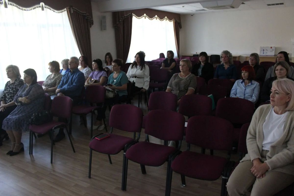 В Департаменте социальной политики прошёл семинар-практикум, посвящённый реализации проекта «Эффективный регион» В Департаменте социальной политики прошёл семинар-практикум, посвящённый реализации проекта «Эффективный регион»