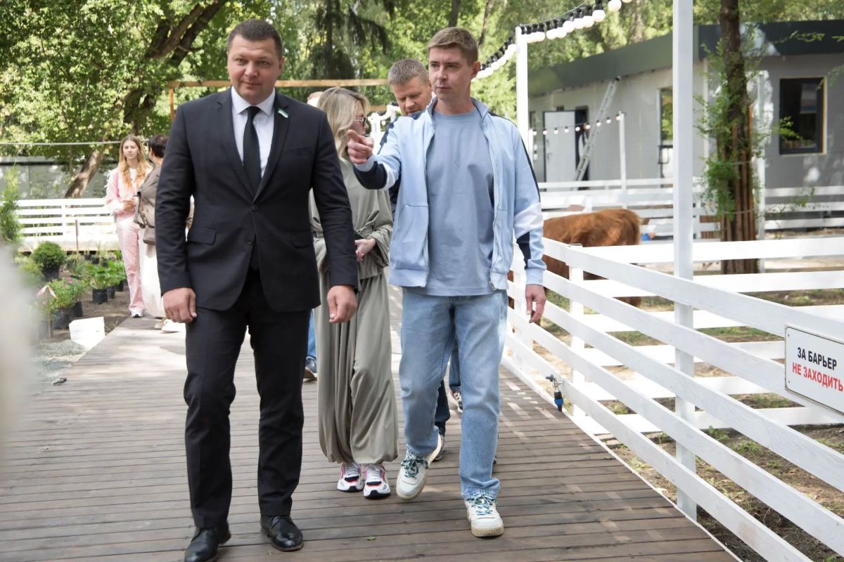 Антон Науменко: Сегодня в Центральном парке культуры и отдыха с самого утра было многолюдно Антон Науменко: Сегодня в Центральном парке культуры и отдыха с самого утра было многолюдно