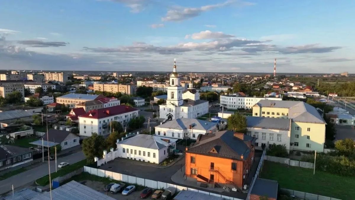 За последние годы второй по величине и значимости город Курганской области — Шадринск — значительно преобразился За последние годы второй по величине и значимости город Курганской области — Шадринск — значительно преобразился