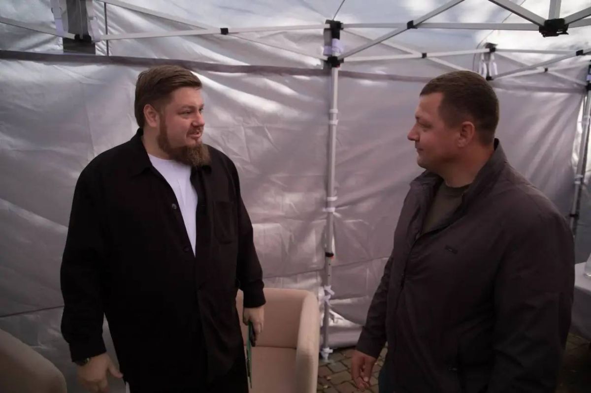Антон Науменко: Также поприветствовал гостей и участников седьмого гастрономического фестиваля «День сырка» Антон Науменко: Также поприветствовал гостей и участников седьмого гастрономического фестиваля «День сырка»