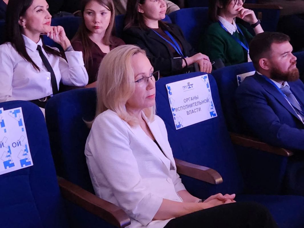 Запись на приём к врачу через "МАКС", искусственный интеллект и телемедицина: как уже сегодня меняется здравоохранение Курганской области Запись на приём к врачу через "МАКС", искусственный интеллект и телемедицина: как уже сегодня меняется здравоохранение Курганской области