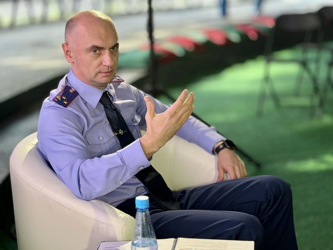 Сотрудники СК России приняли участие в работе молодежного форума Уральского федерального округа «УТРО» Сотрудники СК России приняли участие в работе молодежного форума Уральского федерального округа «УТРО»