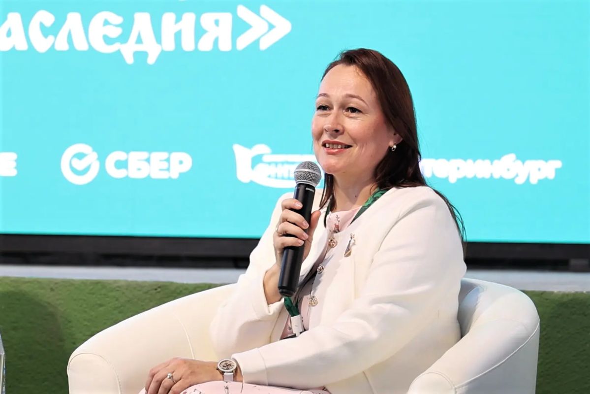 На молодёжном форуме Уральского федерального округа «УТРО», который проходит в этом году в Кургане, сегодня, 4 сентября, состоялась панельная дискуссия «Сила наследия» На молодёжном форуме Уральского федерального округа «УТРО», который проходит в этом году в Кургане, сегодня, 4 сентября, состоялась панельная дискуссия «Сила наследия»
