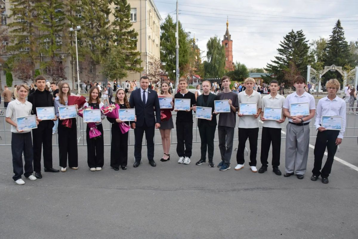 Глава Кургана Антон Науменко: «Победы наших детей в спорте, учёбе и творчестве - это вклад в доброе имя нашего города Глава Кургана Антон Науменко: «Победы наших детей в спорте, учёбе и творчестве - это вклад в доброе имя нашего города