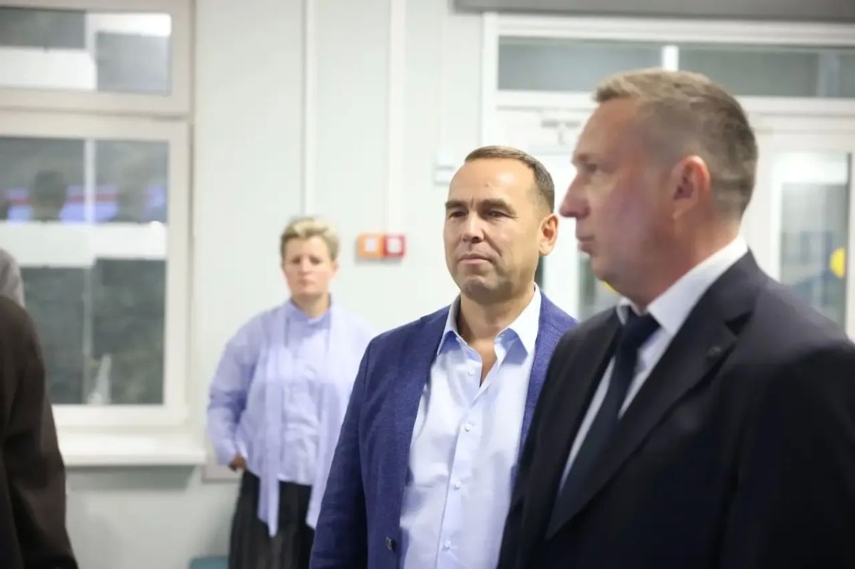 Вадим Шумков: Также зашли в областную поликлинику при ОКБ имени святителя Луки Крымского, которая примет первых посетителей уже в этом сентябре Вадим Шумков: Также зашли в областную поликлинику при ОКБ имени святителя Луки Крымского, которая примет первых посетителей уже в этом сентябре