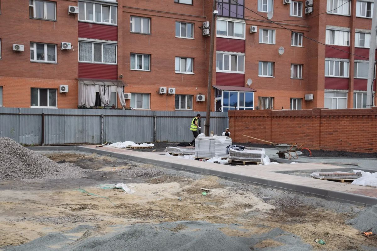 Антон Науменко: Посетили новый сквер на пересечении Советской и Пролетарской, территорию по Пушкина Карельцева — там реализуется проект «Дерево жизни» Антон Науменко: Посетили новый сквер на пересечении Советской и Пролетарской, территорию по Пушкина Карельцева — там реализуется проект «Дерево жизни»