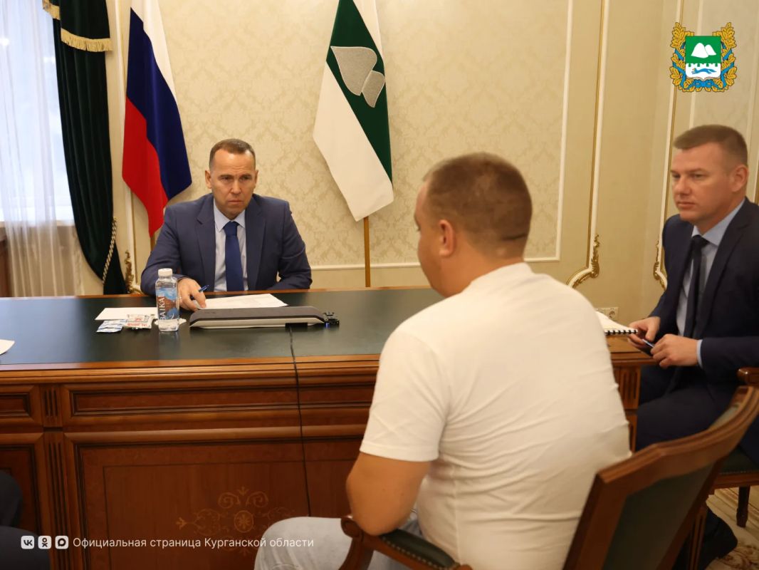 Губернатор Вадим Шумков провёл личный приём граждан Губернатор Вадим Шумков провёл личный приём граждан