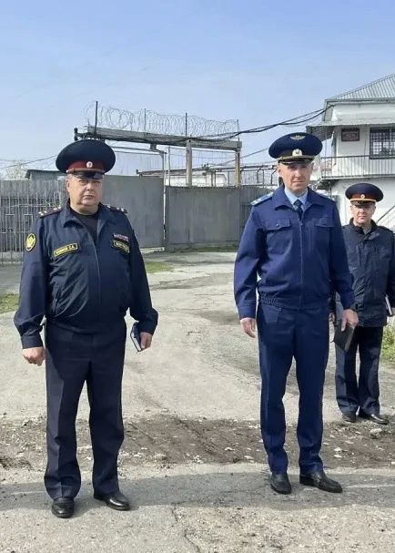 Первый заместитель прокурора Курганской области Андрей Иньшаков в рамках проведения комплексной проверки выехал в ФКУ «Исправительная колония № 1» УФСИН России по Курганской области Первый заместитель прокурора Курганской области Андрей Иньшаков в рамках проведения комплексной проверки выехал в ФКУ «Исправительная колония № 1» УФСИН России по Курганской области