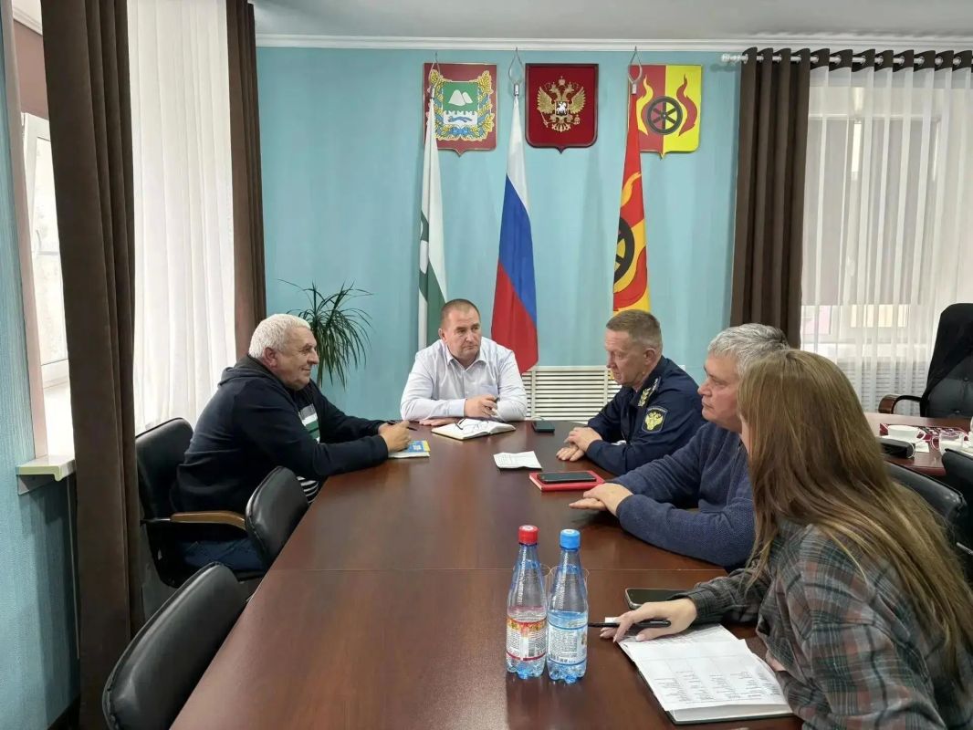 В Курганской области активно ведется подготовка к отопительному сезону 2026–2027 годов во всех муниципальных округах – проводятся противоаварийные тренировки на объектах теплоснабжения. Они помогают отработать действия при... В Курганской области активно ведется подготовка к отопительному сезону 2026–2027 годов во всех муниципальных округах – проводятся противоаварийные тренировки на объектах теплоснабжения. Они помогают отработать действия при...