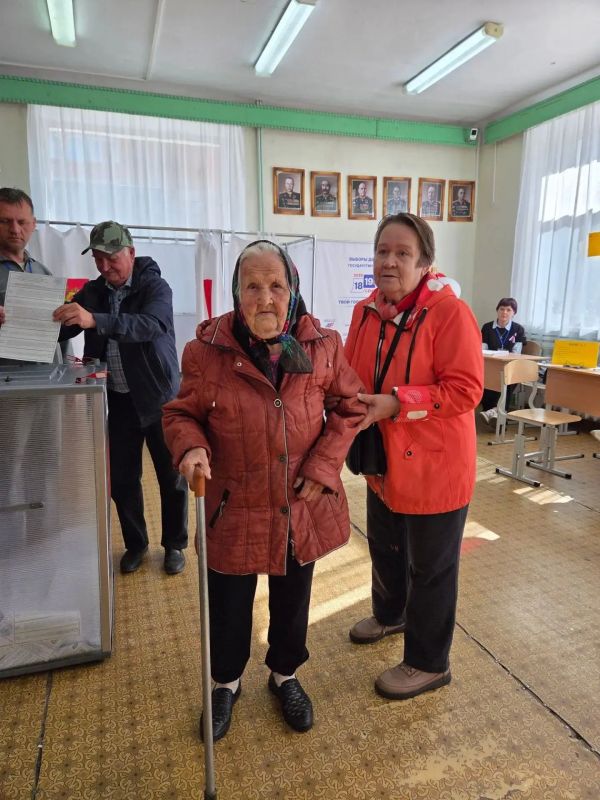 В Курганской области голосуют граждане почтенного возраста, ветераны Великой Отечественной войны и труженики тыла В Курганской области голосуют граждане почтенного возраста, ветераны Великой Отечественной войны и труженики тыла