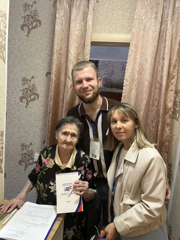 На выборах депутатов Государственной Думы голосуют Почетные граждане региона, избиратели серебряного возраста и старейшие жители сел На выборах депутатов Государственной Думы голосуют Почетные граждане региона, избиратели серебряного возраста и старейшие жители сел