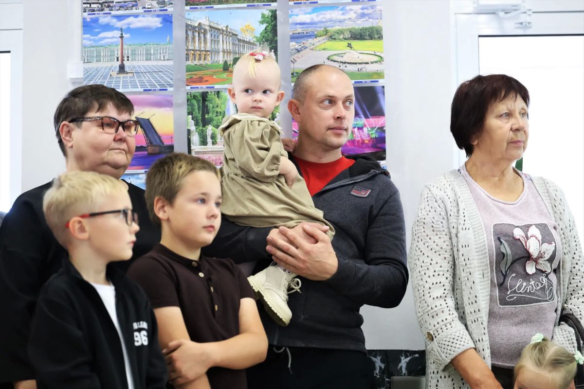 Вадим Шумков: Сегодня в селе Каширино Кетовского округа на базе ДК открыли детский культурно-просветительский центр «Творим вместе» Вадим Шумков: Сегодня в селе Каширино Кетовского округа на базе ДК открыли детский культурно-просветительский центр «Творим вместе»