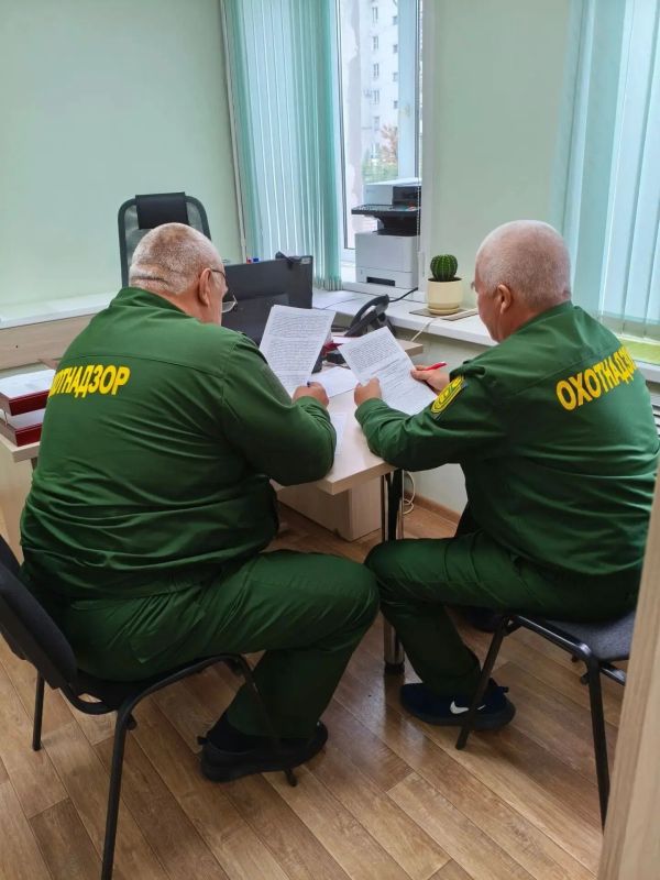 Проверка знаний — дело ответственное! В Управлении охотничьего хозяйства Курганской области продолжается горячая пора: у ведущих охотоведов отдела надзора проходит плановая аттестация и тестирование