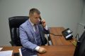 Заместитель директора департамента ЖКХ Александр Плеханов ответил на звонки горожан во время горячей линии