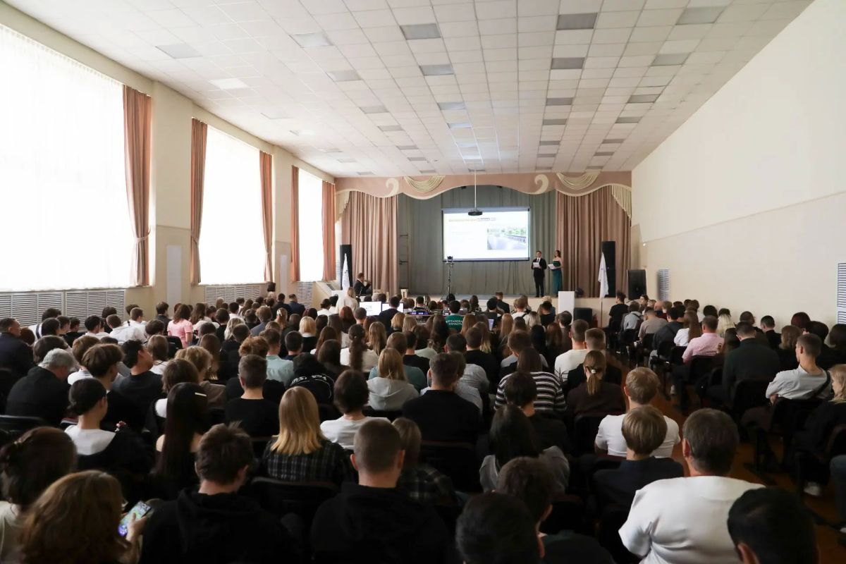 На базе Курганского государственного колледжа состоялся форум «Молодой специалист — строитель будущего» На базе Курганского государственного колледжа состоялся форум «Молодой специалист — строитель будущего»