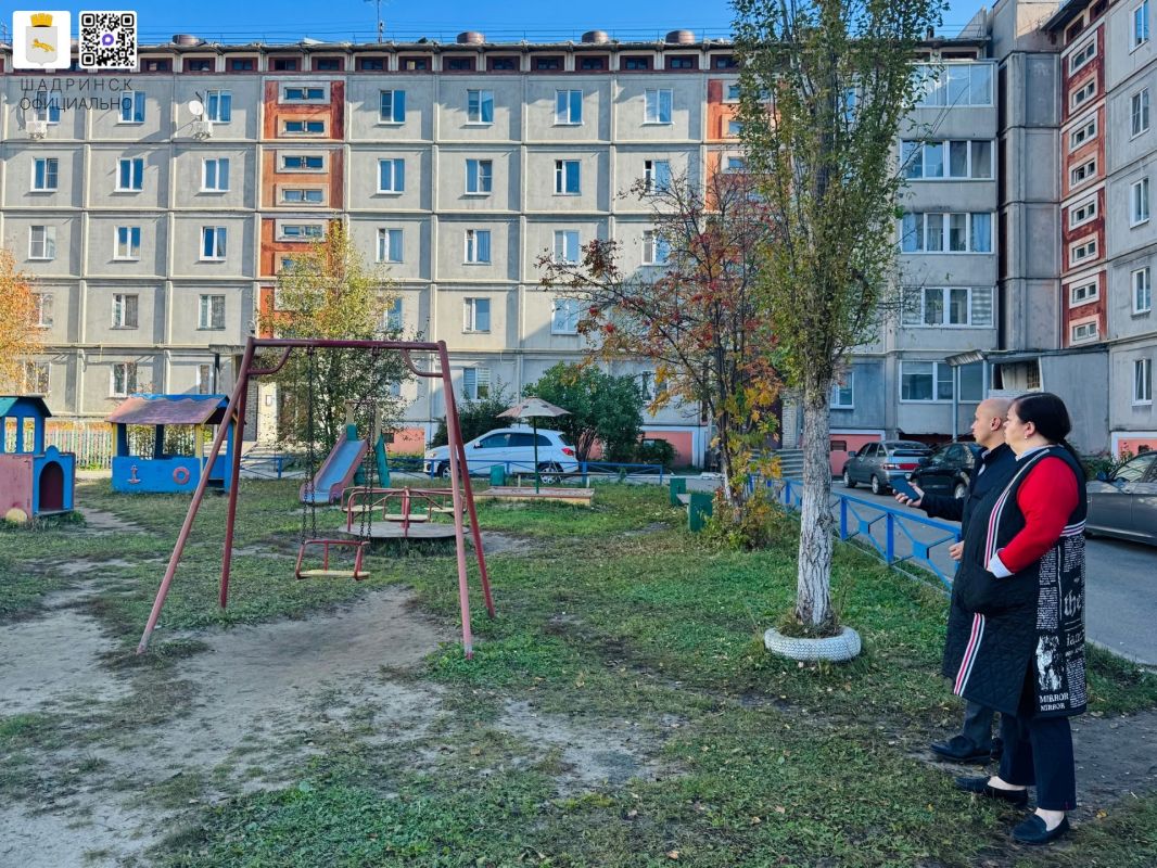 При поддержке губернатора Вадима Шумкова и правительства Курганской области город Шадринск в последние годы активно развивается: построено и отремонтировано более 100 километров дорог и все городские мосты, благоустроены... При поддержке губернатора Вадима Шумкова и правительства Курганской области город Шадринск в последние годы активно развивается: построено и отремонтировано более 100 километров дорог и все городские мосты, благоустроены...