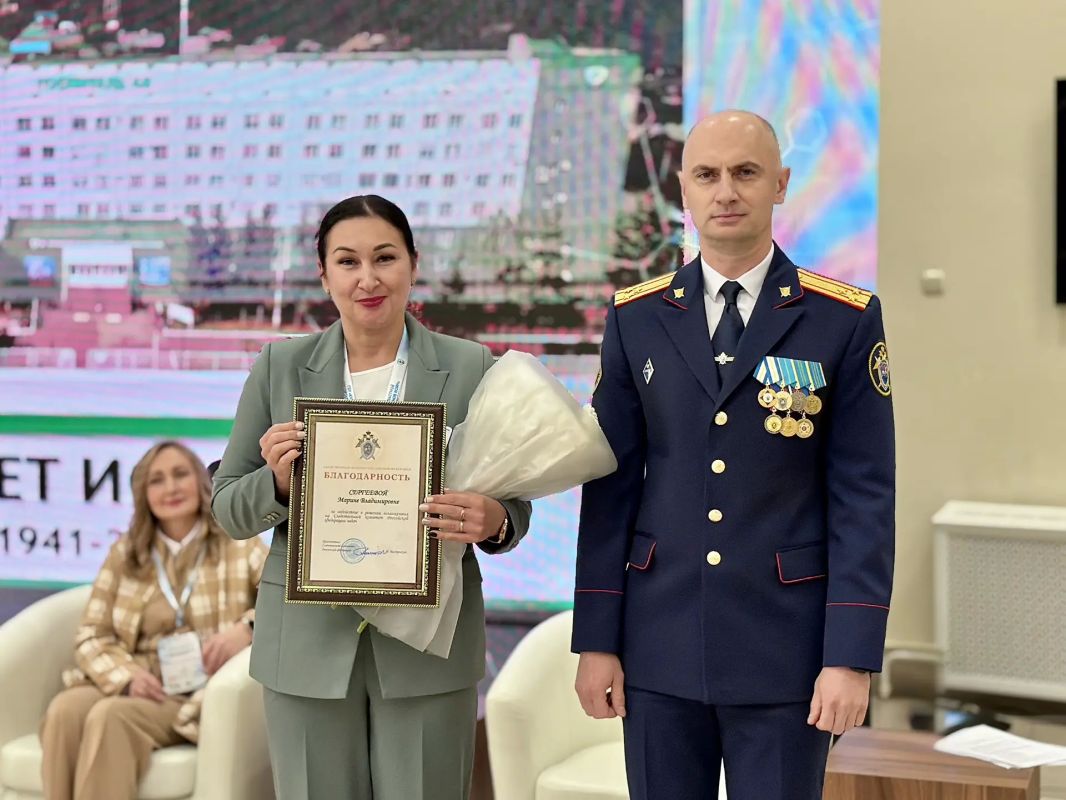 Руководитель следственного управления поздравил коллектив Курганского областного госпиталя для ветеранов войн с 85-летием со дня основания Руководитель следственного управления поздравил коллектив Курганского областного госпиталя для ветеранов войн с 85-летием со дня основания