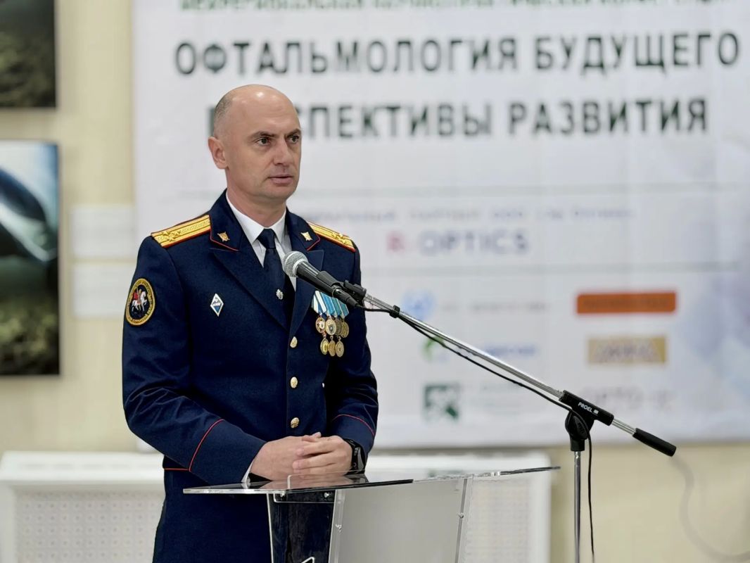 Руководитель следственного управления поздравил коллектив Курганского областного госпиталя для ветеранов войн с 85-летием со дня основания Руководитель следственного управления поздравил коллектив Курганского областного госпиталя для ветеранов войн с 85-летием со дня основания