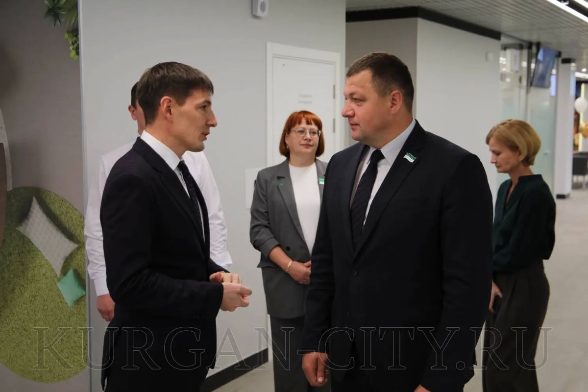 В Кургане после реконструкции открылся обновленный офис Сбербанка по ул.Гоголя, 98. Ремонт длился в течение трех месяцев В Кургане после реконструкции открылся обновленный офис Сбербанка по ул.Гоголя, 98. Ремонт длился в течение трех месяцев