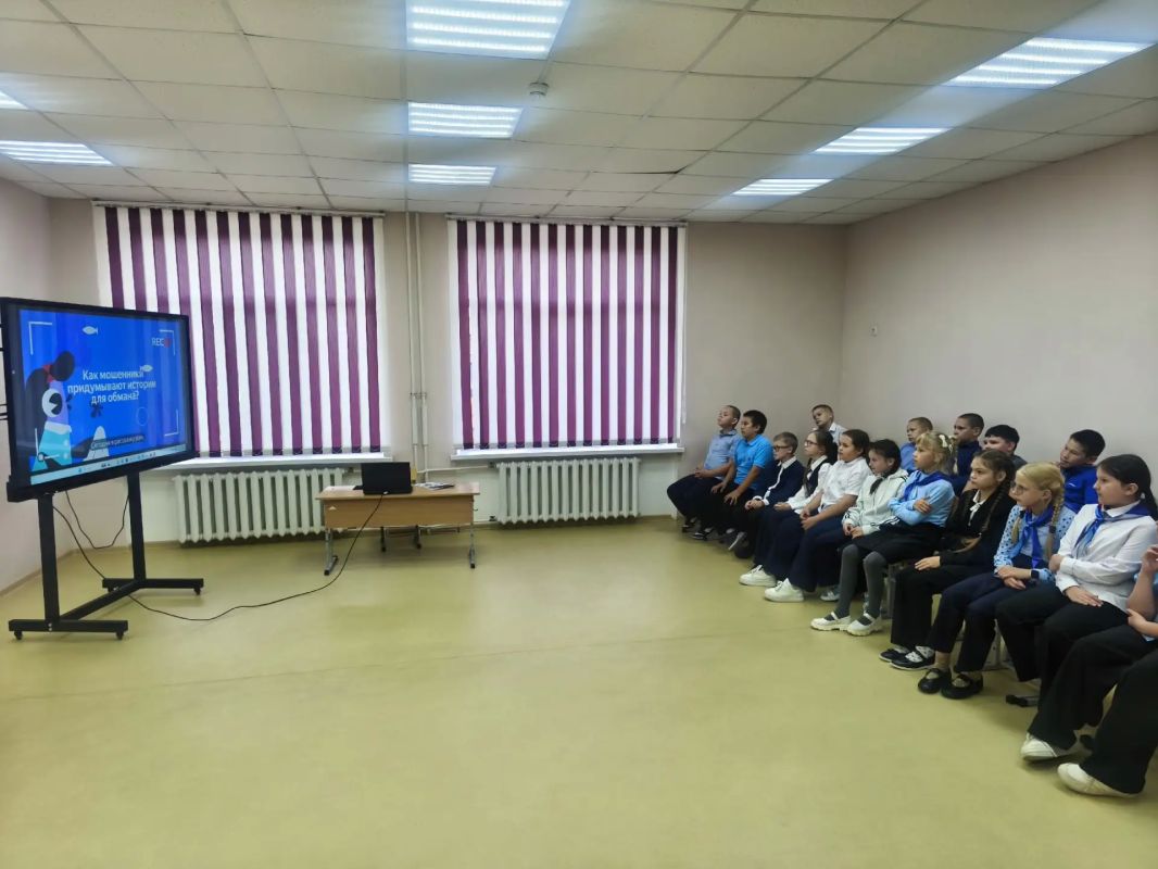 В Курганской области прошли уроки «Цифрового ликбеза» по кибербезопасности В Курганской области прошли уроки «Цифрового ликбеза» по кибербезопасности