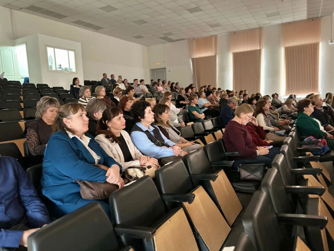 В городе Шадринске прошла межрегиональная научно-практическая конференция «Стратегия здорового долголетия: системный подход к интеграции гериатрической и социальной помощи» В городе Шадринске прошла межрегиональная научно-практическая конференция «Стратегия здорового долголетия: системный подход к интеграции гериатрической и социальной помощи»