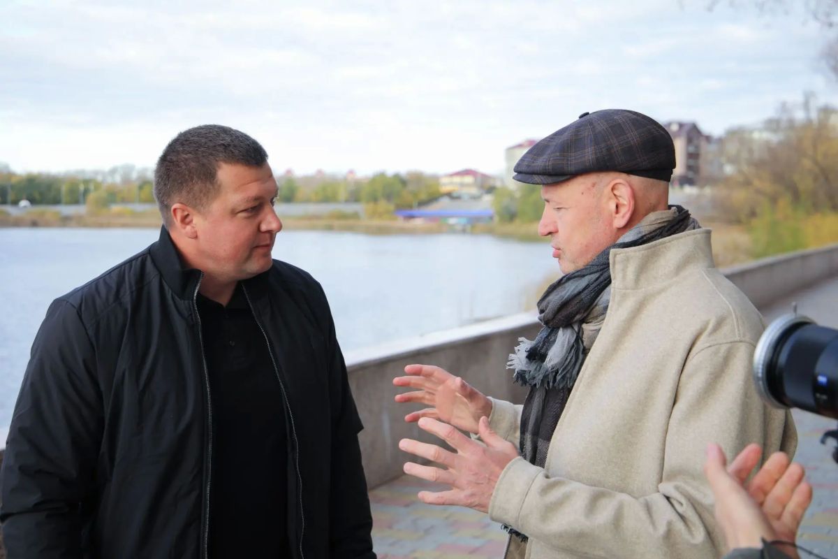 Антон Науменко: Утро началось со встречи с авторами передачи «Большой Урал Антон Науменко: Утро началось со встречи с авторами передачи «Большой Урал