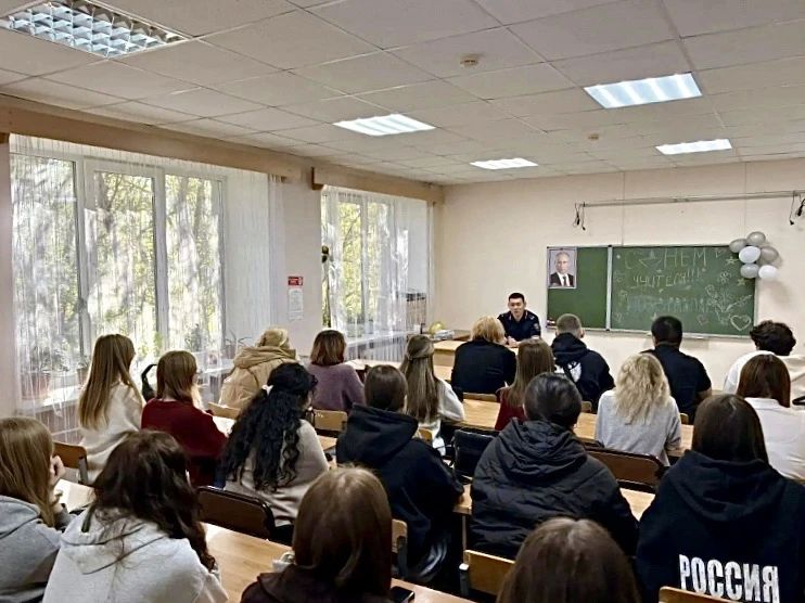 Сотрудники УМВД России по Курганской области продолжают профилактическую работу по предупреждению IT-преступлений Сотрудники УМВД России по Курганской области продолжают профилактическую работу по предупреждению IT-преступлений