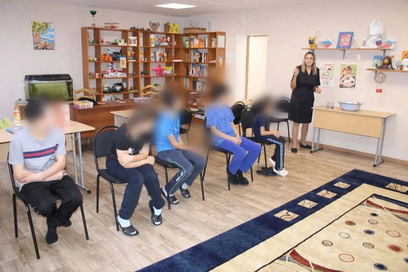 В Центре временного содержания несовершеннолетних правонарушителей УМВД России по Курганской области прошло мероприятие, посвященное Дню отца В Центре временного содержания несовершеннолетних правонарушителей УМВД России по Курганской области прошло мероприятие, посвященное Дню отца