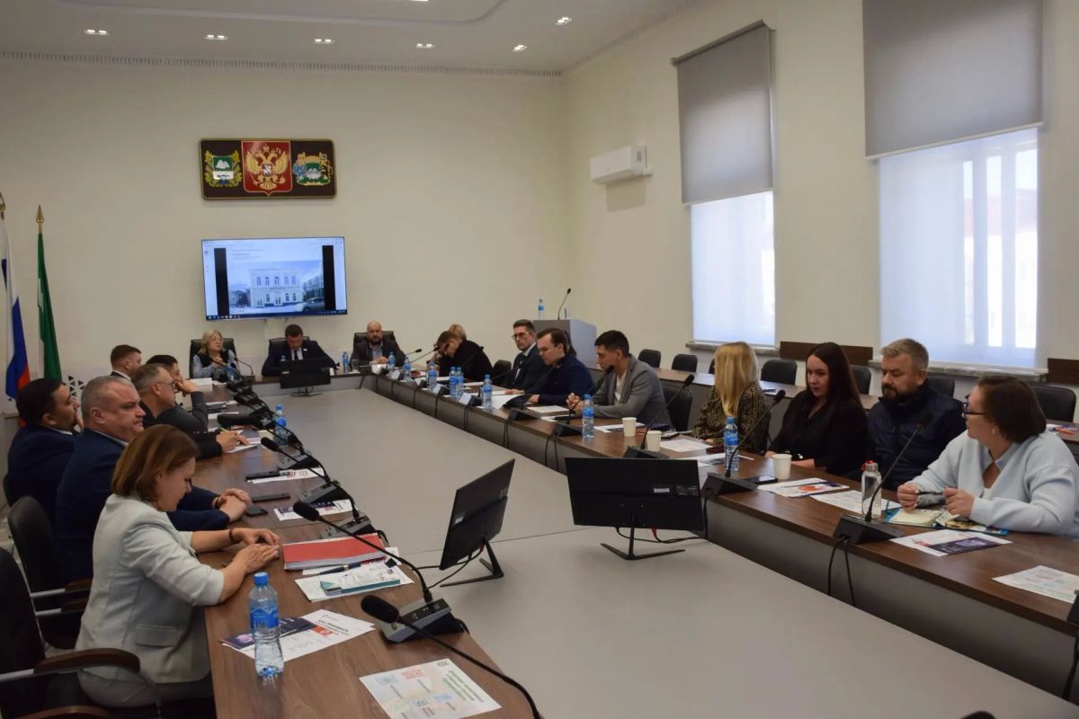 Антон Науменко: Сегодня провёл заседание совета по улучшению инвестиционного климата и развитию малого и среднего предпринимательства в Кургане