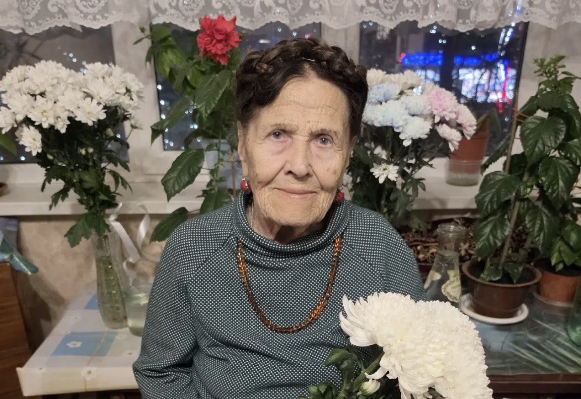 98 лет мудрости и труда: жительница Кургана получила поздравления от Путина