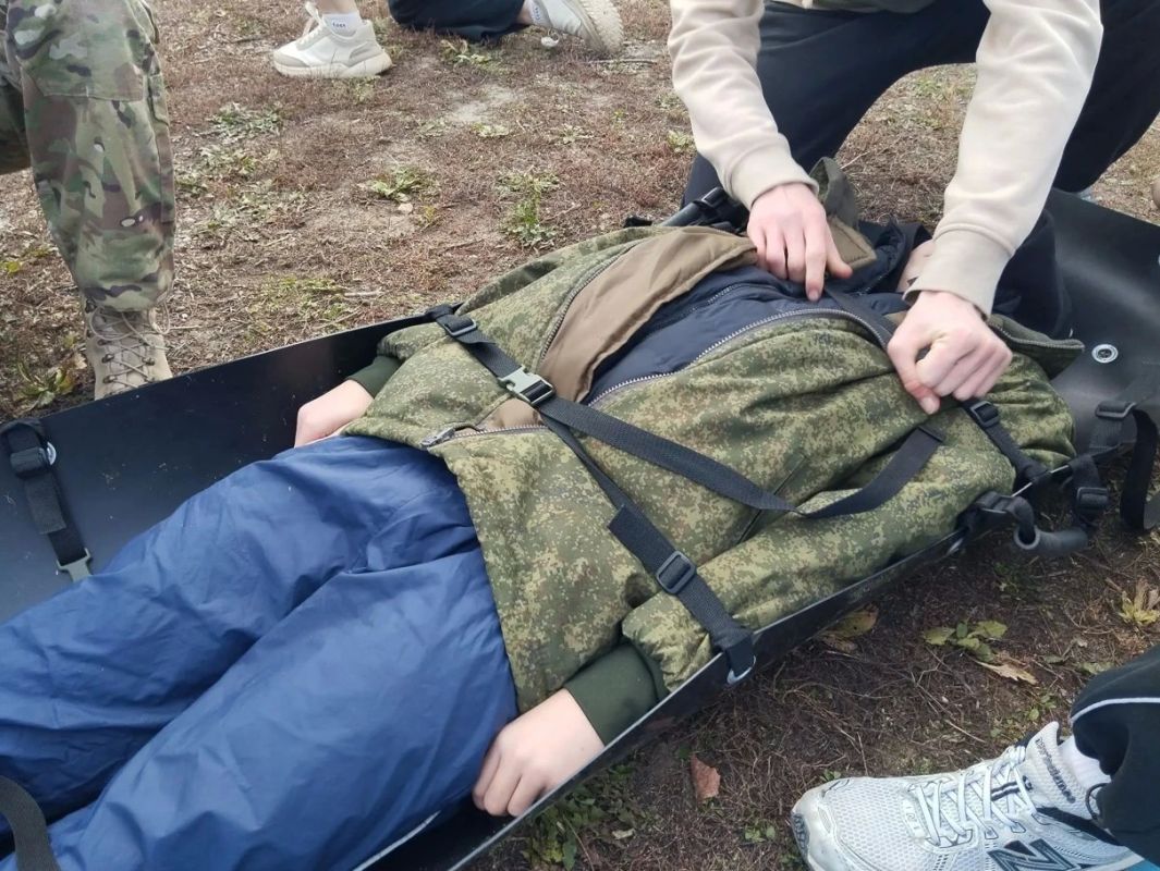 «Золотые минуты» за школьной партой: как кадеты Шадринска учатся спасать жизни под свист учебных пуль «Золотые минуты» за школьной партой: как кадеты Шадринска учатся спасать жизни под свист учебных пуль